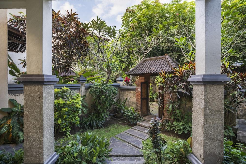Bali Ayu Hotel & Villas Kuta Lombok Exterior foto
